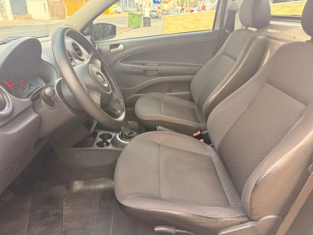 VOLKSWAGEN Saveiro - Miniatura