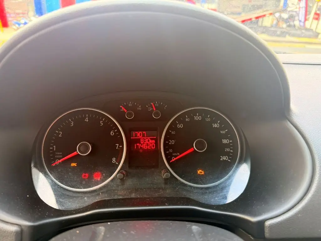 VOLKSWAGEN Saveiro - Miniatura