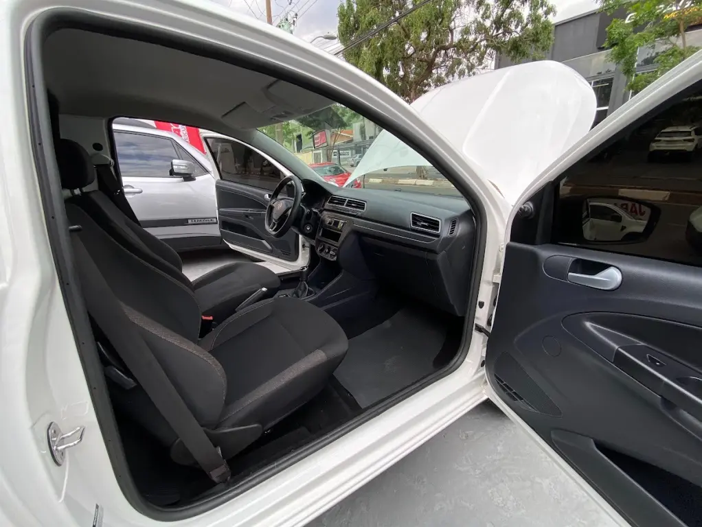 VOLKSWAGEN Saveiro - Foto