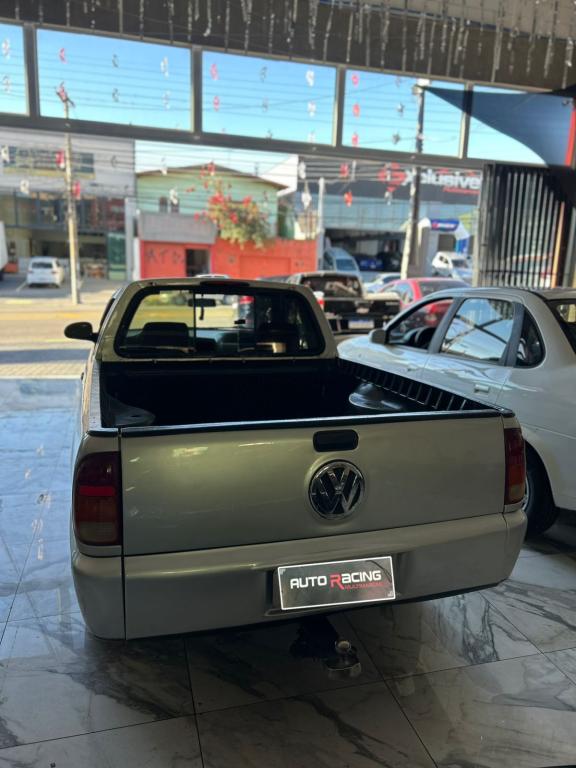 VOLKSWAGEN Saveiro - Foto