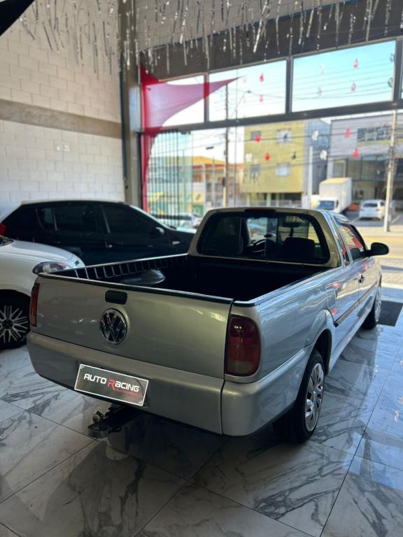 VOLKSWAGEN Saveiro - Foto