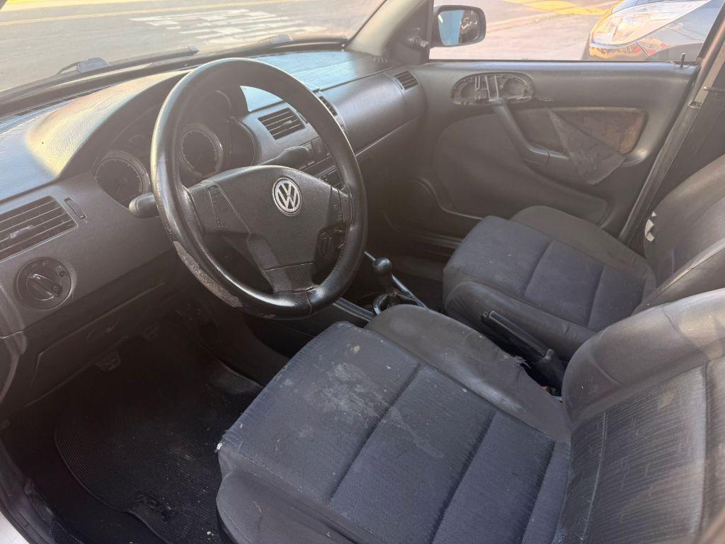 VOLKSWAGEN Saveiro - Foto