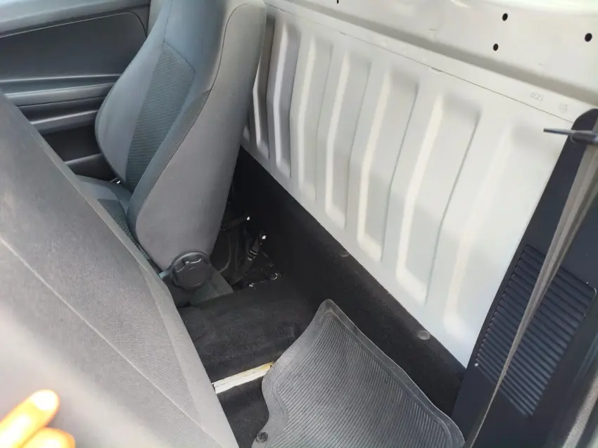 VOLKSWAGEN Saveiro - Foto