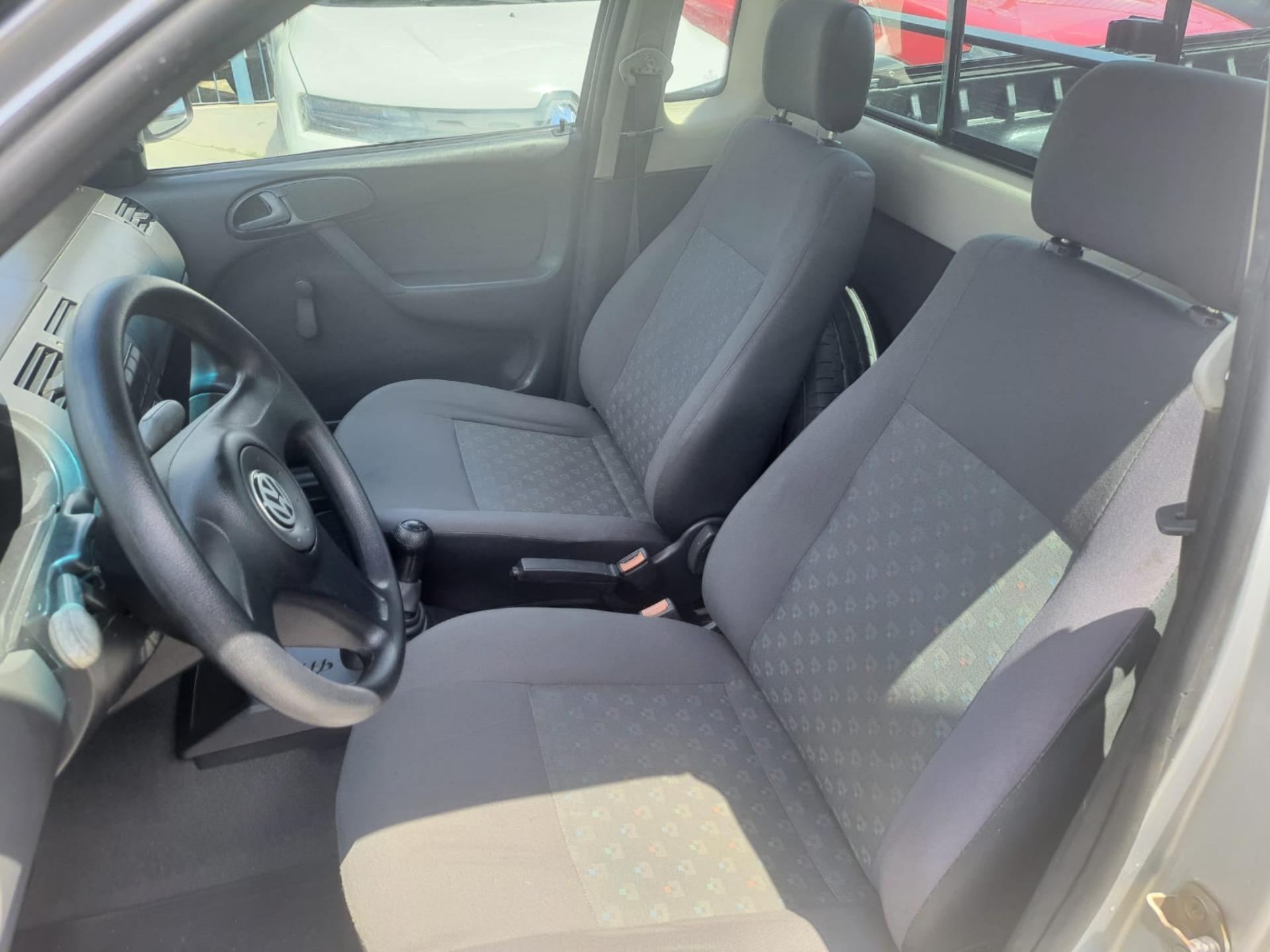 VOLKSWAGEN Saveiro - Foto