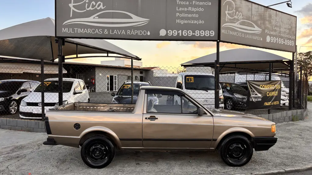 VOLKSWAGEN Saveiro - Foto