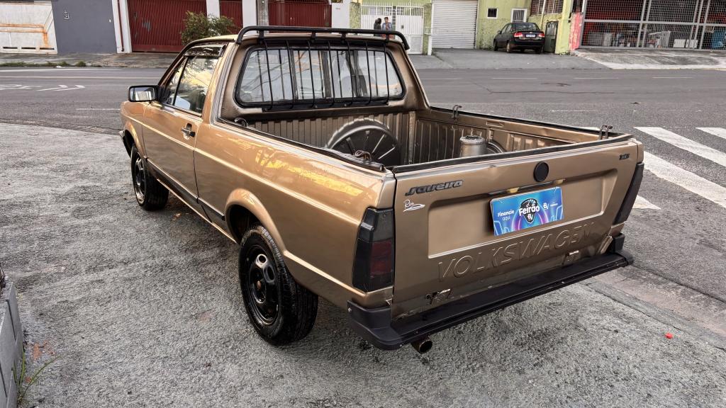 VOLKSWAGEN Saveiro - Foto