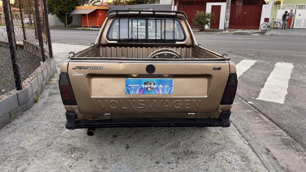 VOLKSWAGEN Saveiro - Foto