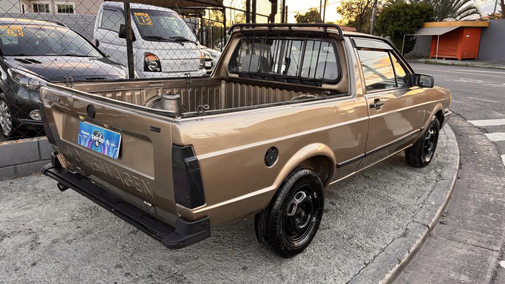 VOLKSWAGEN Saveiro - Foto