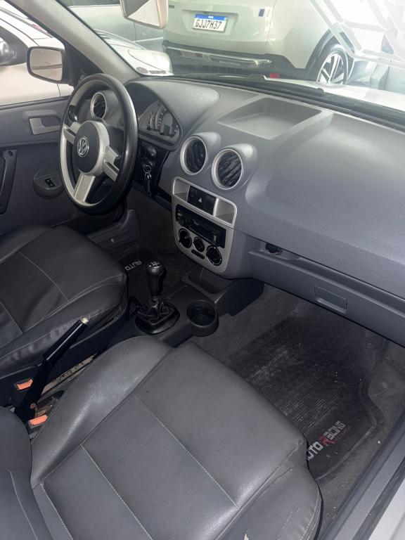 VOLKSWAGEN Saveiro - Foto