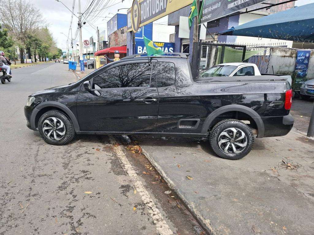 VOLKSWAGEN Saveiro - Foto