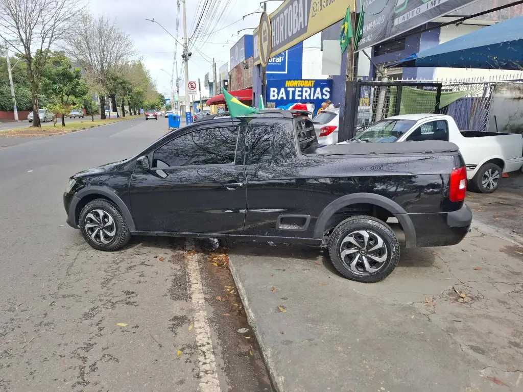 VOLKSWAGEN Saveiro - Foto
