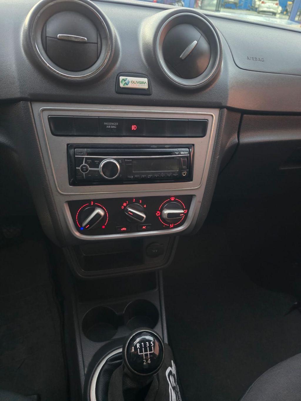 VOLKSWAGEN Saveiro - Foto