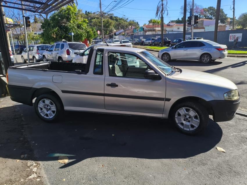 VOLKSWAGEN Saveiro - Foto