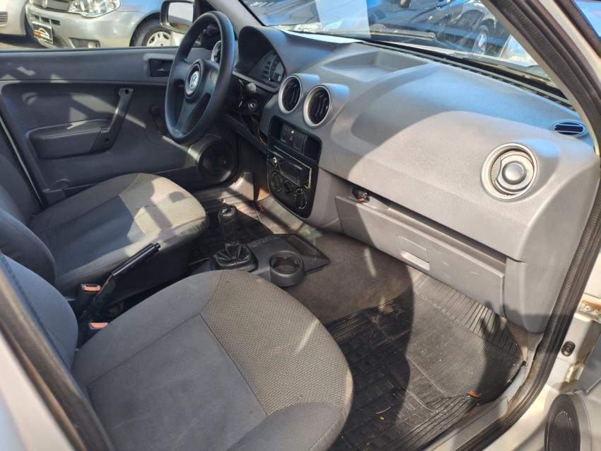 VOLKSWAGEN Saveiro - Foto