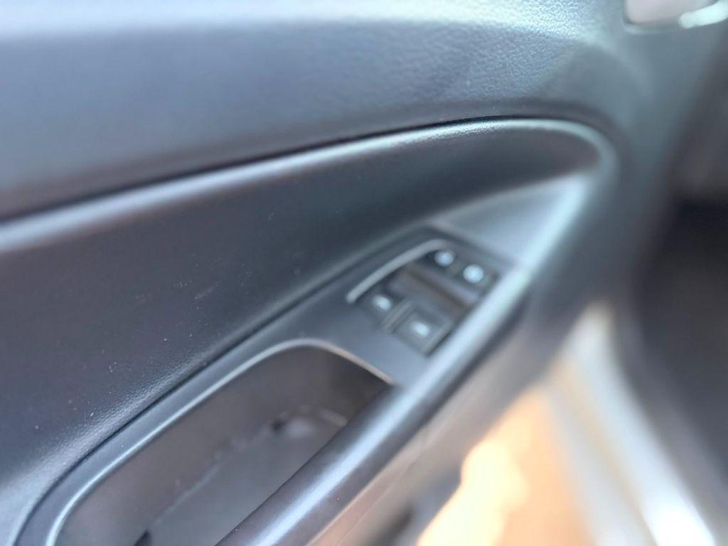 VOLKSWAGEN Saveiro - Foto