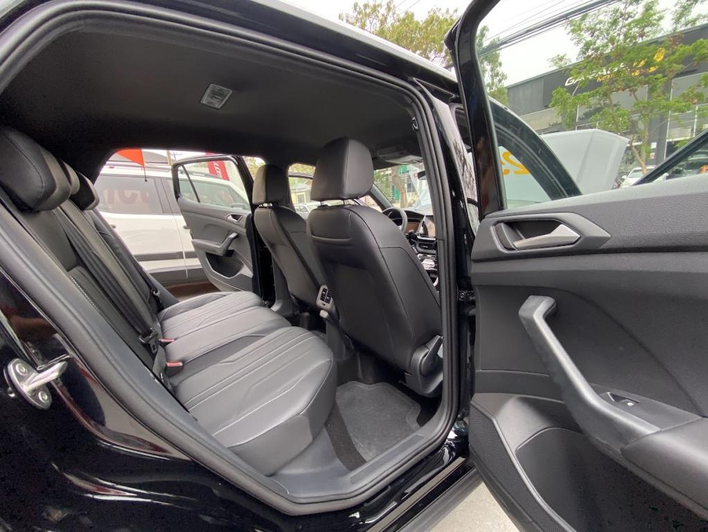 VOLKSWAGEN T-Cross - Foto