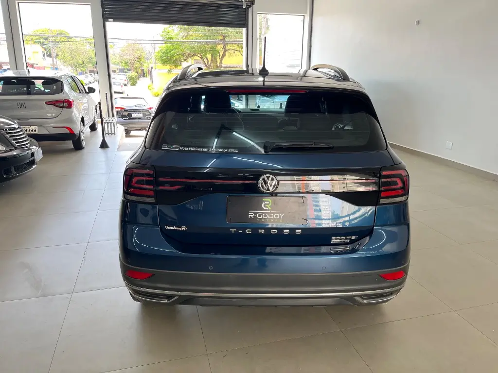 VOLKSWAGEN T-Cross - Foto