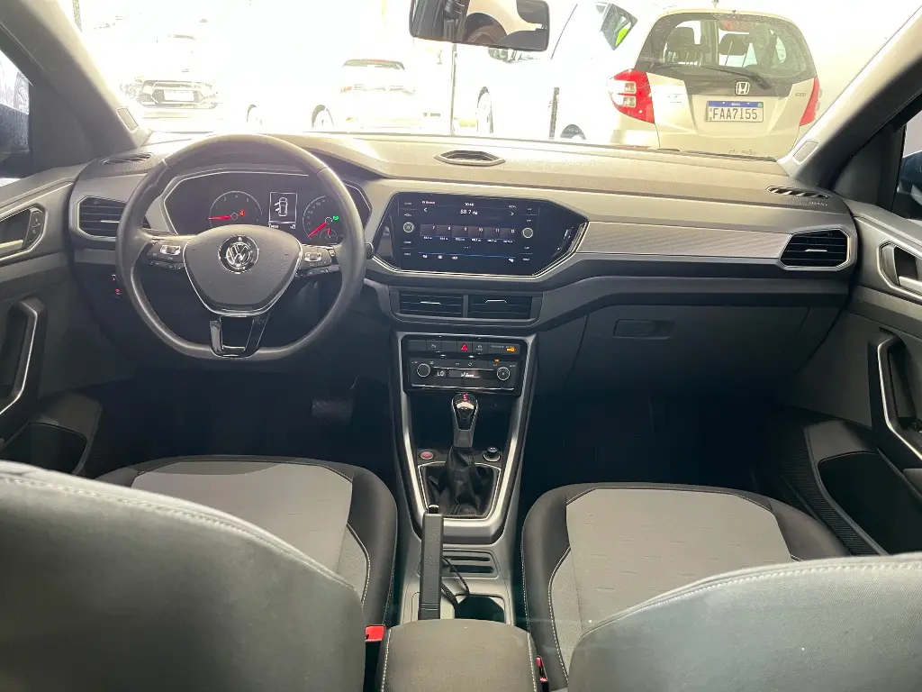 VOLKSWAGEN T-Cross - Foto