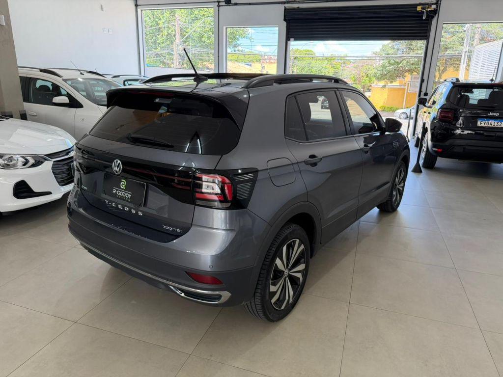 VOLKSWAGEN T-Cross - Foto