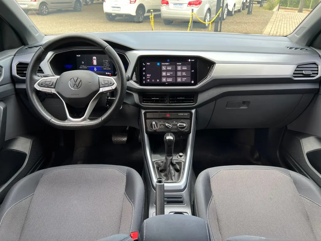 VOLKSWAGEN T-Cross - Foto