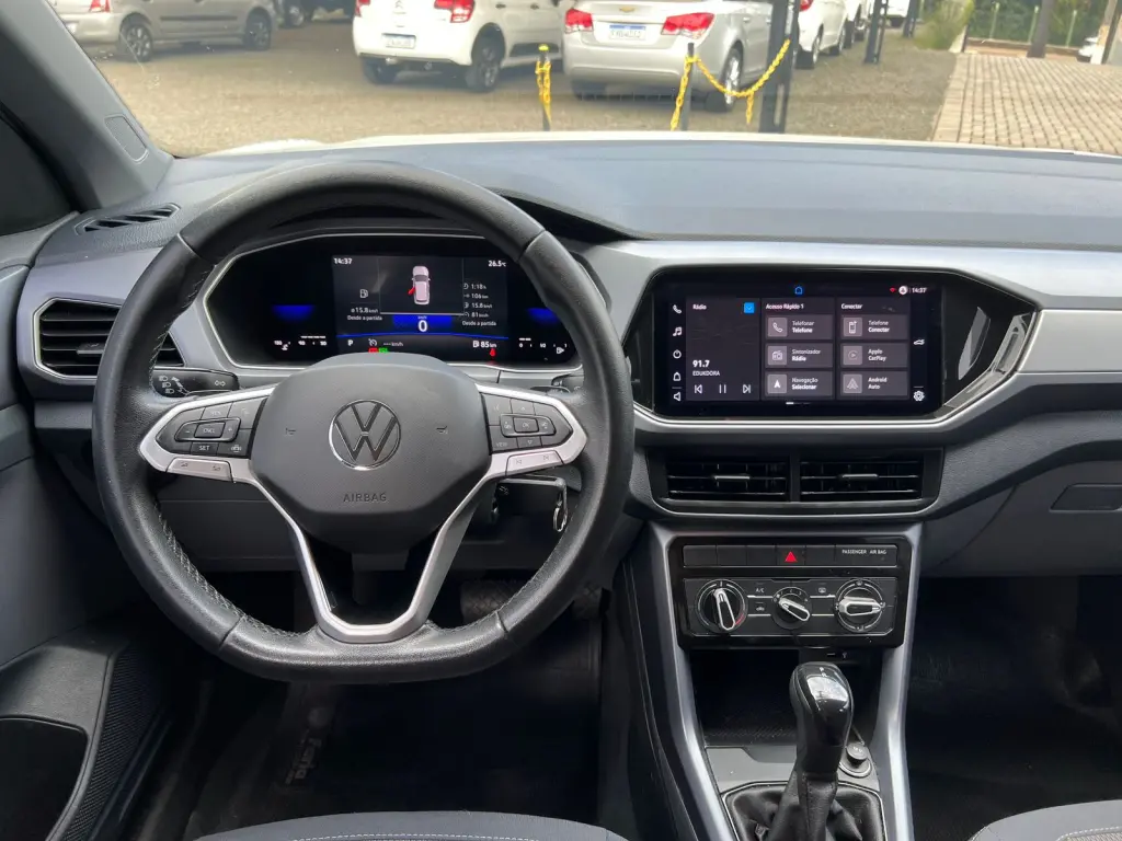 VOLKSWAGEN T-Cross - Foto
