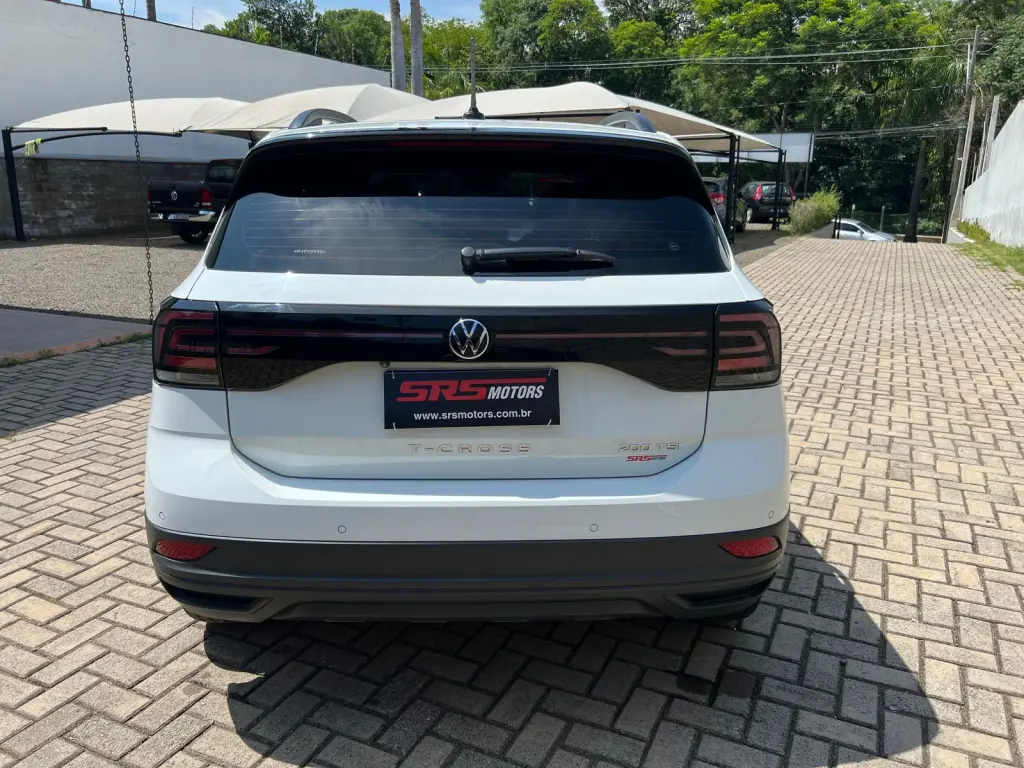 VOLKSWAGEN T-Cross - Foto