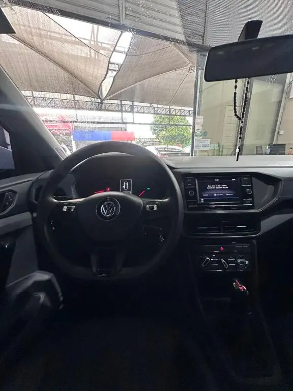 VOLKSWAGEN T-Cross - Foto