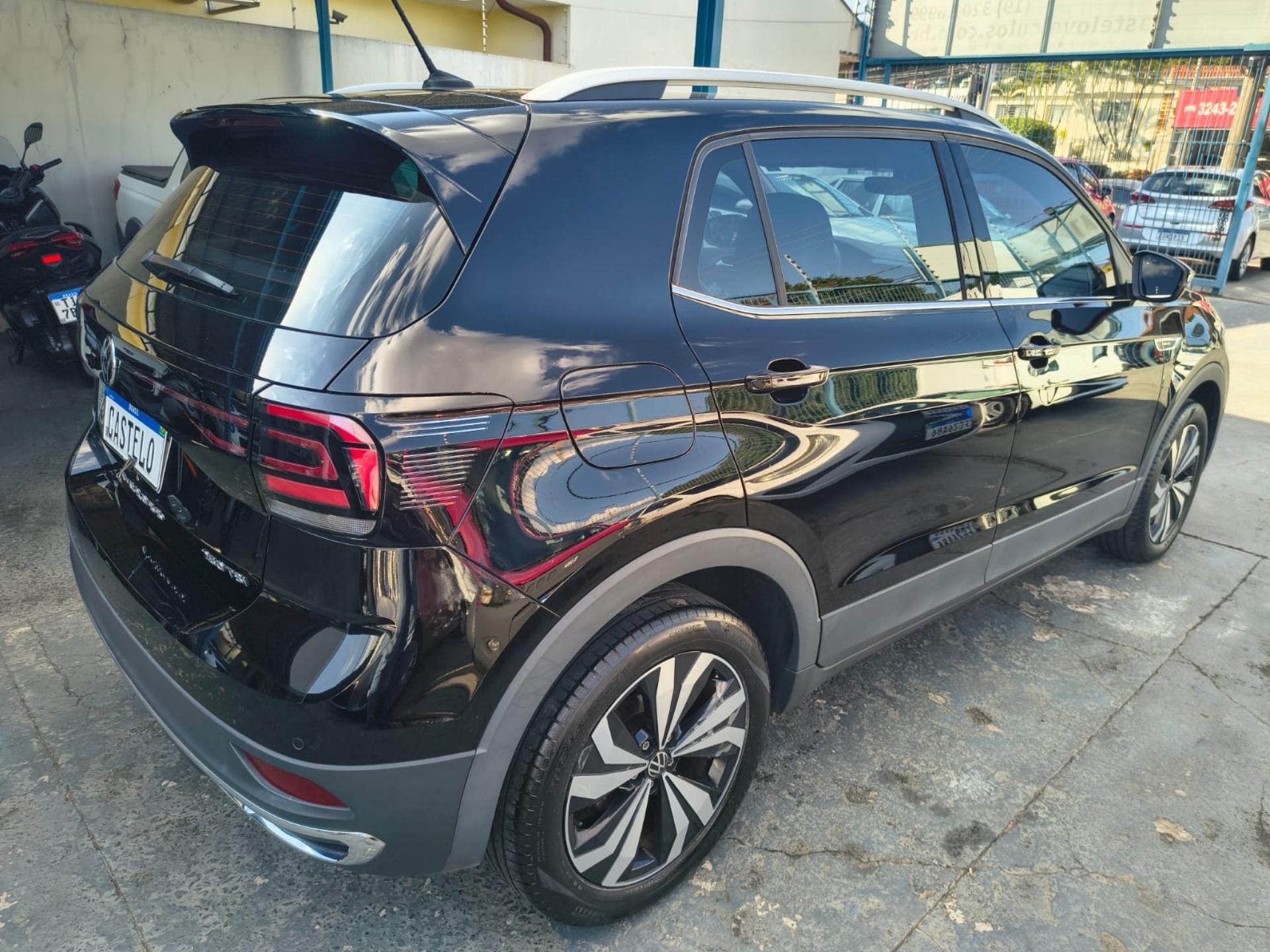 VOLKSWAGEN T-Cross - Foto