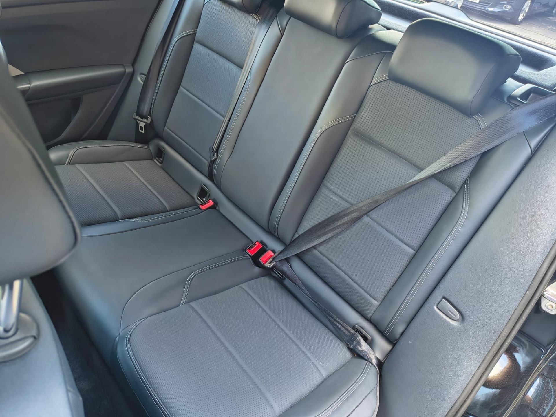 VOLKSWAGEN T-Cross - Foto