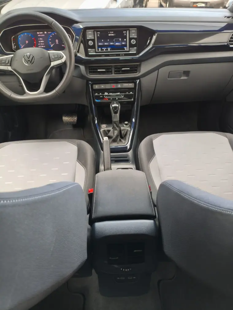 VOLKSWAGEN T-Cross - Foto
