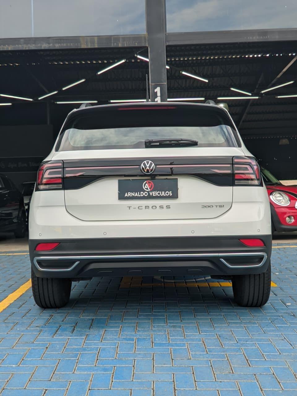 VOLKSWAGEN T-Cross - Foto