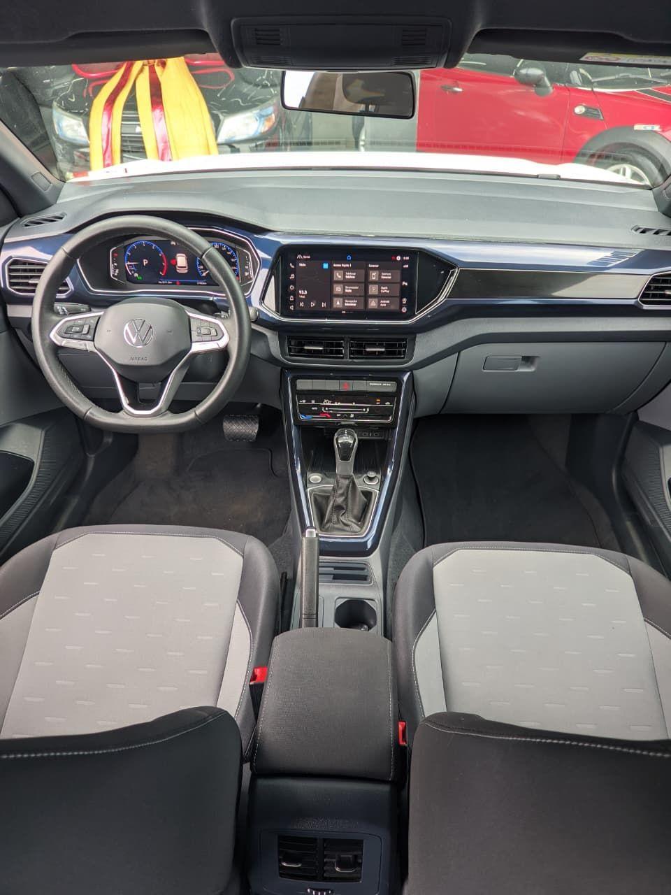 VOLKSWAGEN T-Cross - Foto