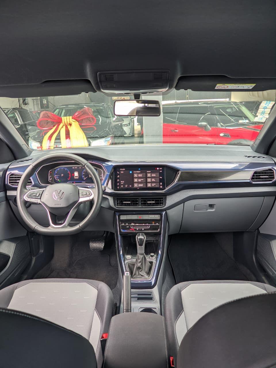 VOLKSWAGEN T-Cross - Foto