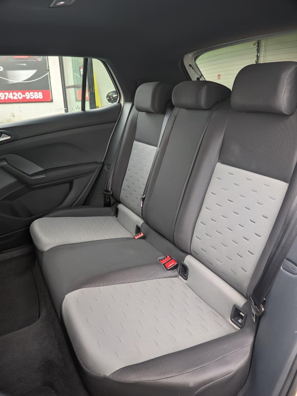 VOLKSWAGEN T-Cross - Foto