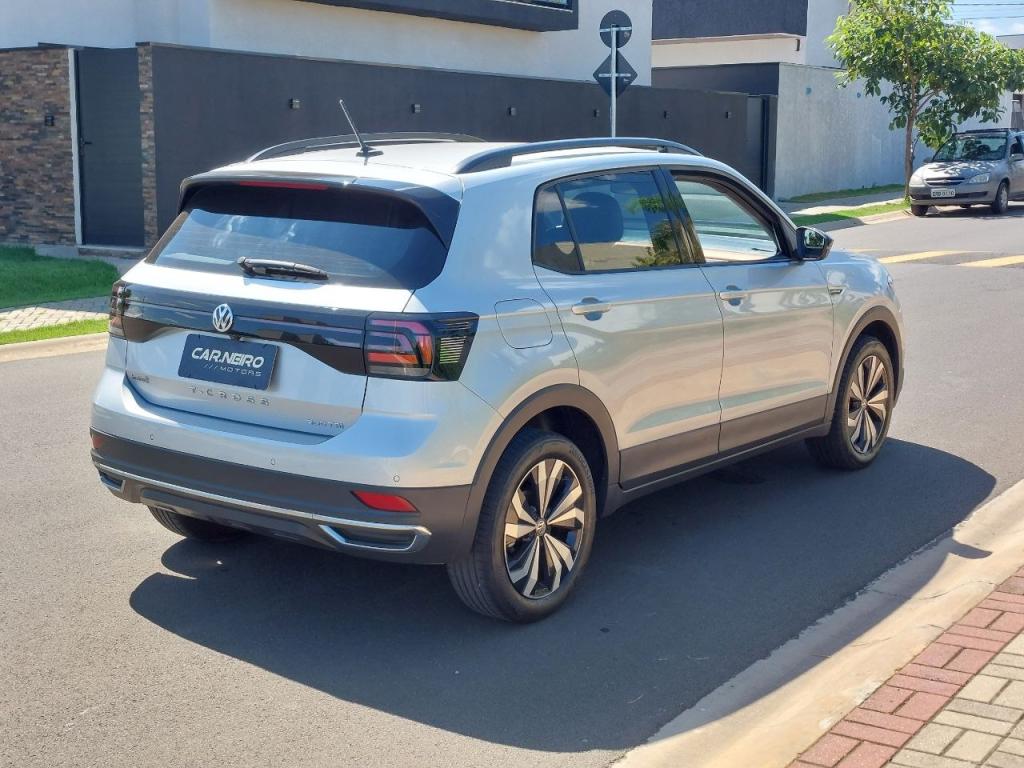 VOLKSWAGEN T-Cross - Foto