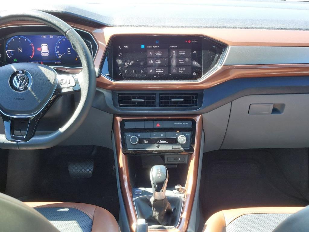 VOLKSWAGEN T-Cross - Foto