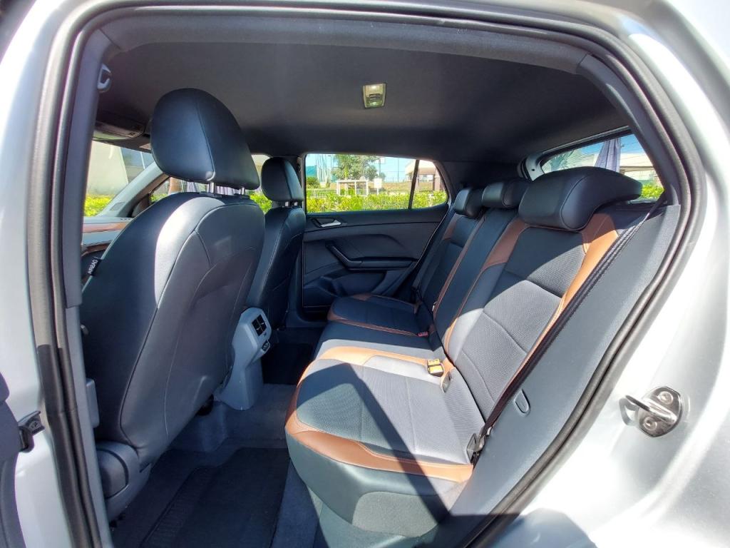 VOLKSWAGEN T-Cross - Foto