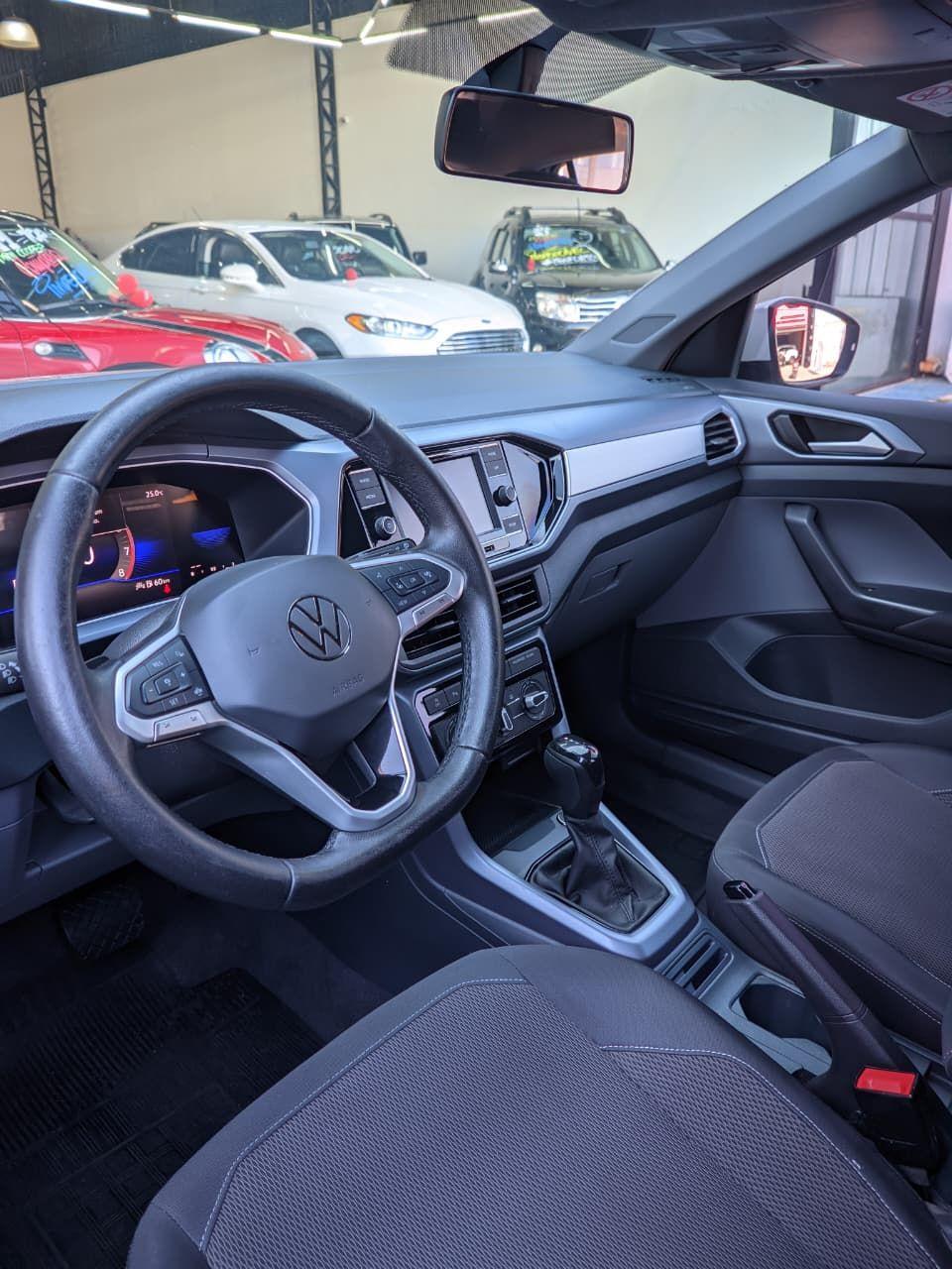 VOLKSWAGEN T-Cross - Foto