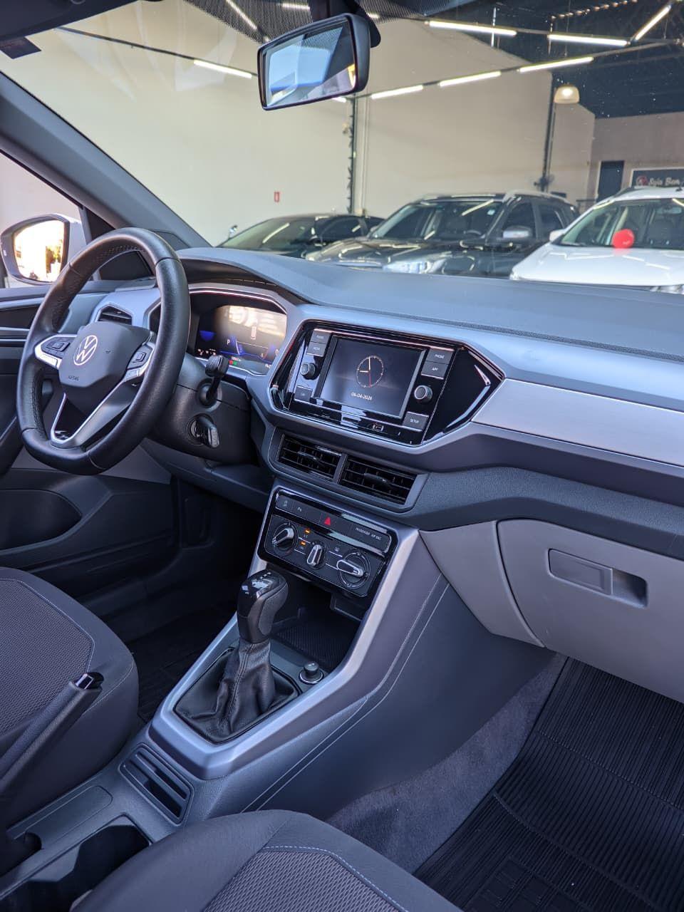 VOLKSWAGEN T-Cross - Foto