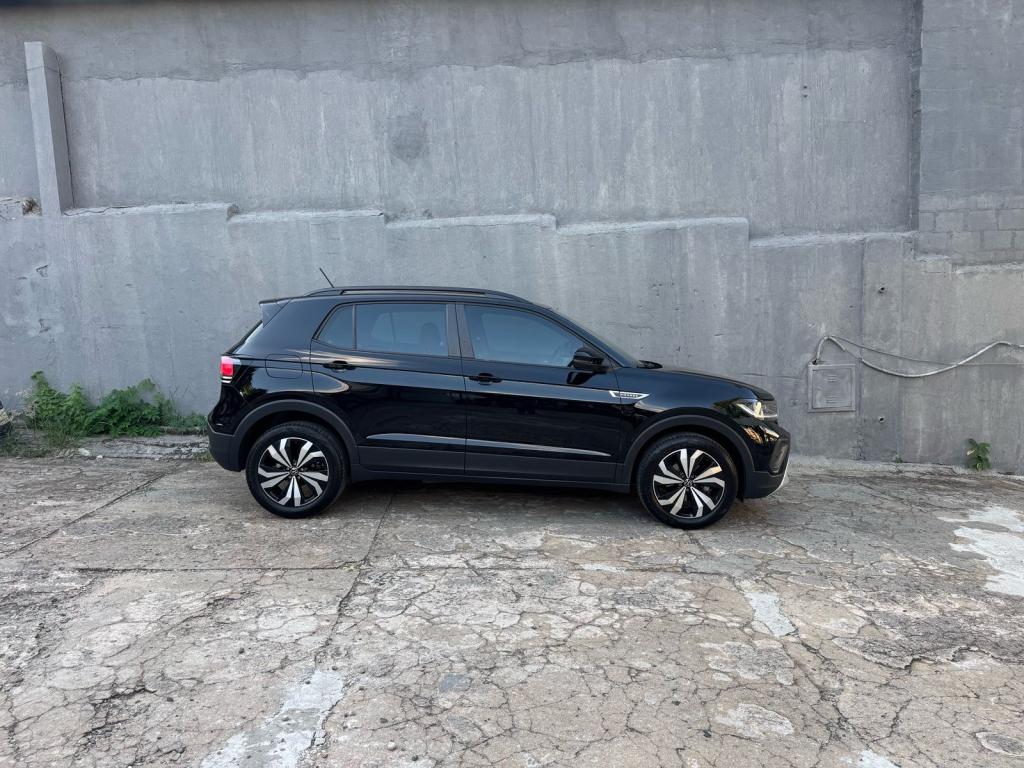 VOLKSWAGEN T-Cross - Foto