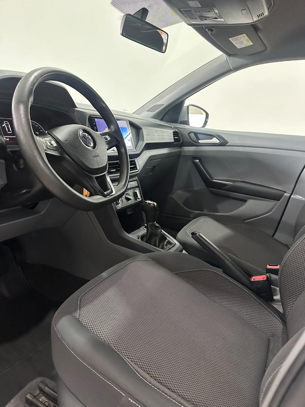 VOLKSWAGEN T-Cross - Foto