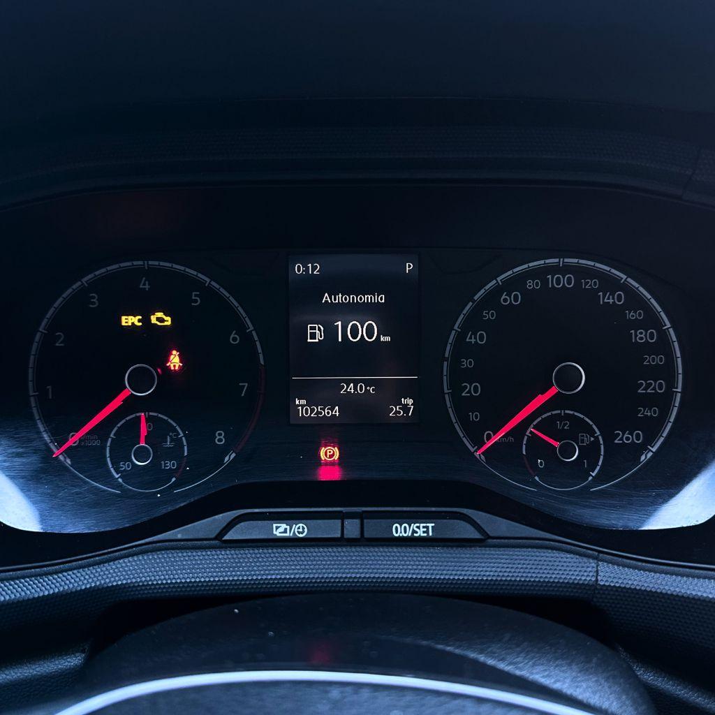 VOLKSWAGEN T-Cross - Foto