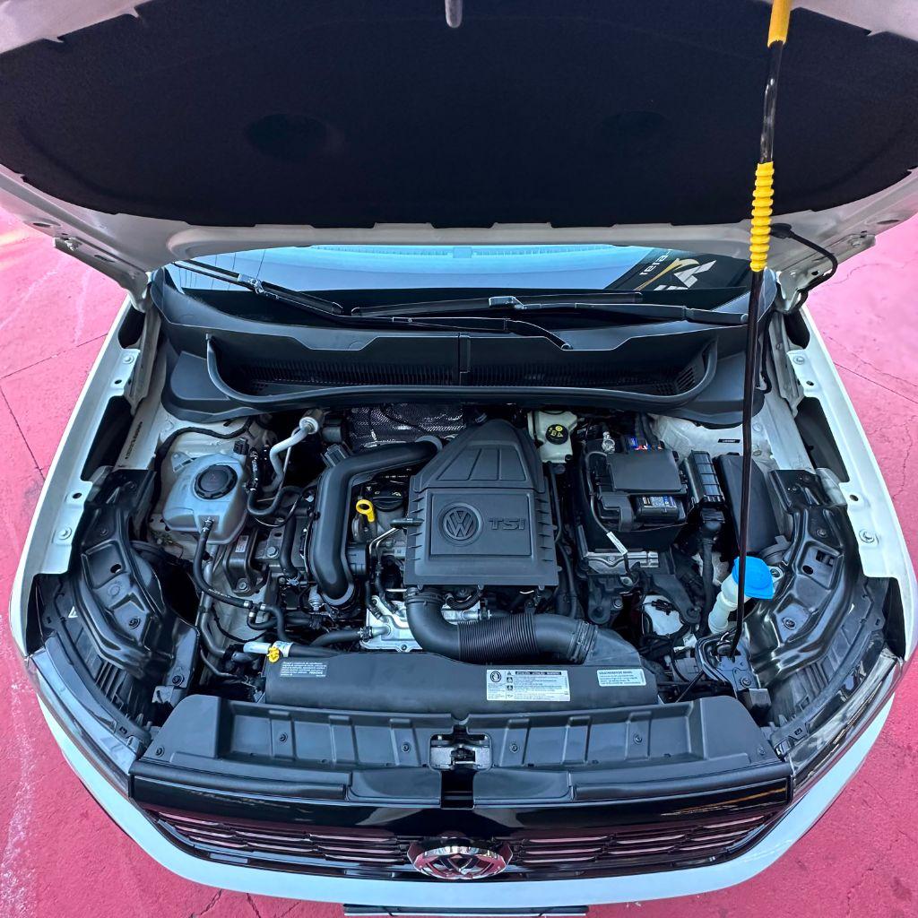 VOLKSWAGEN T-Cross - Foto