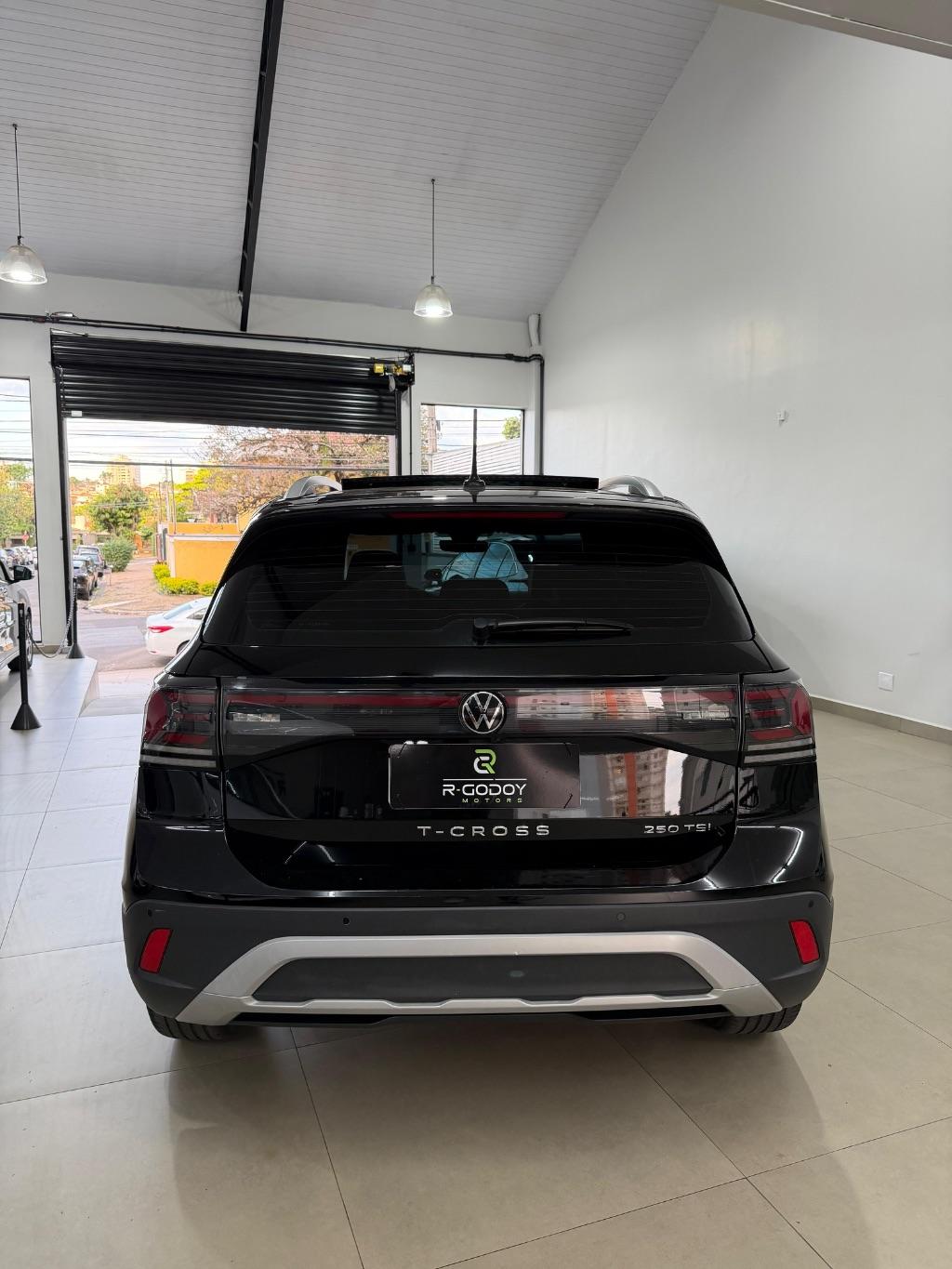 VOLKSWAGEN T-Cross - Foto
