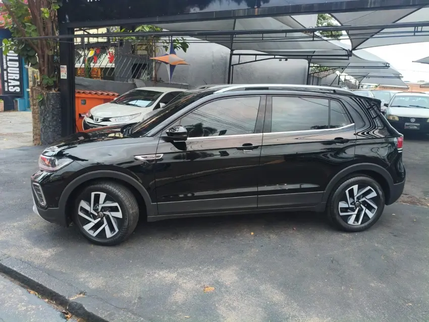 VOLKSWAGEN T-Cross - Foto