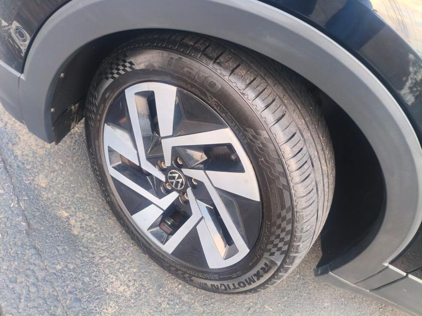 VOLKSWAGEN T-Cross - Foto
