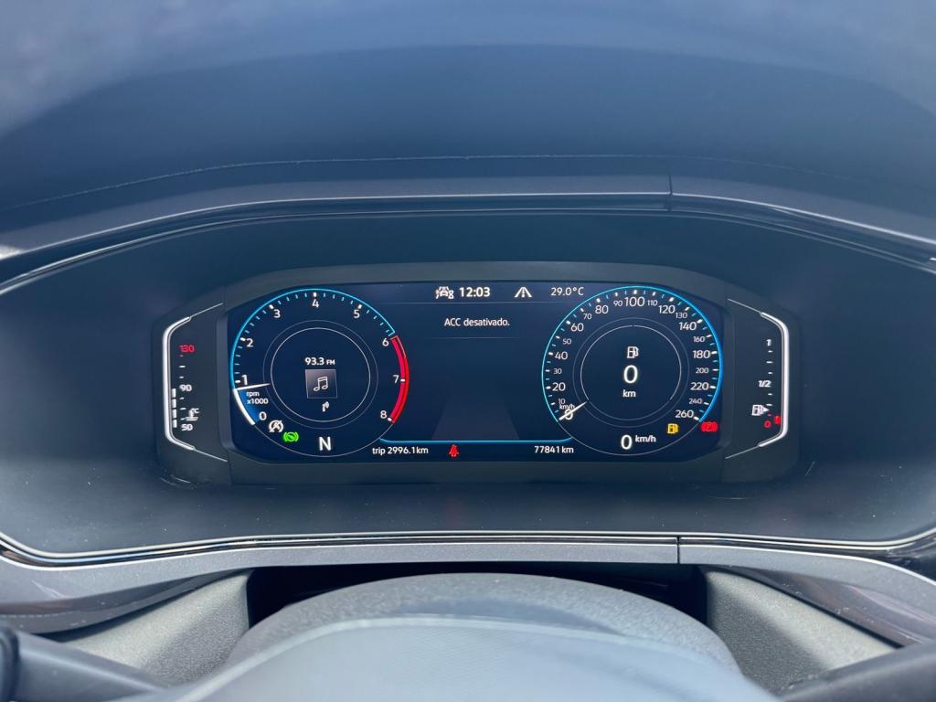 VOLKSWAGEN Taos - Foto