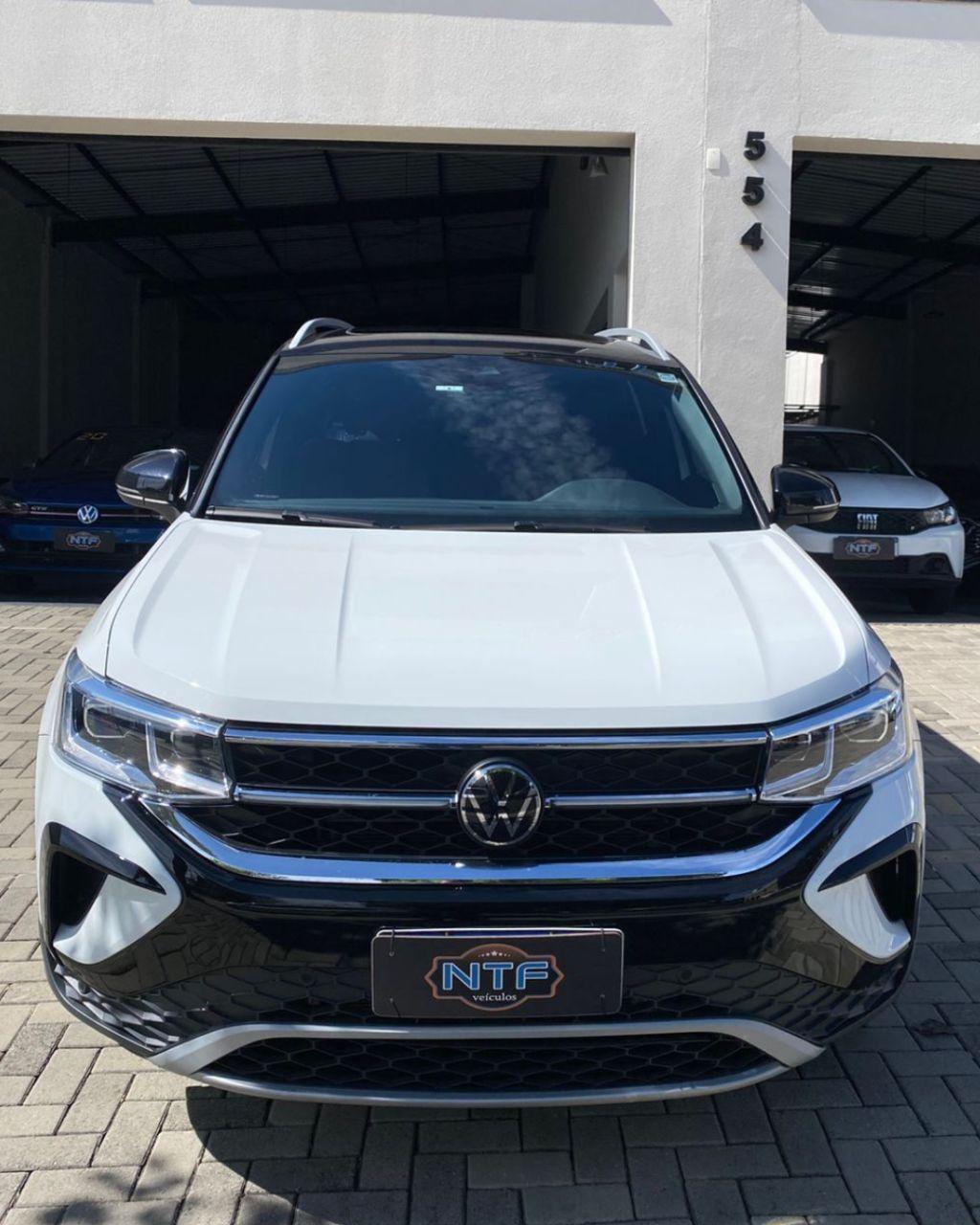 VOLKSWAGEN Taos - Foto