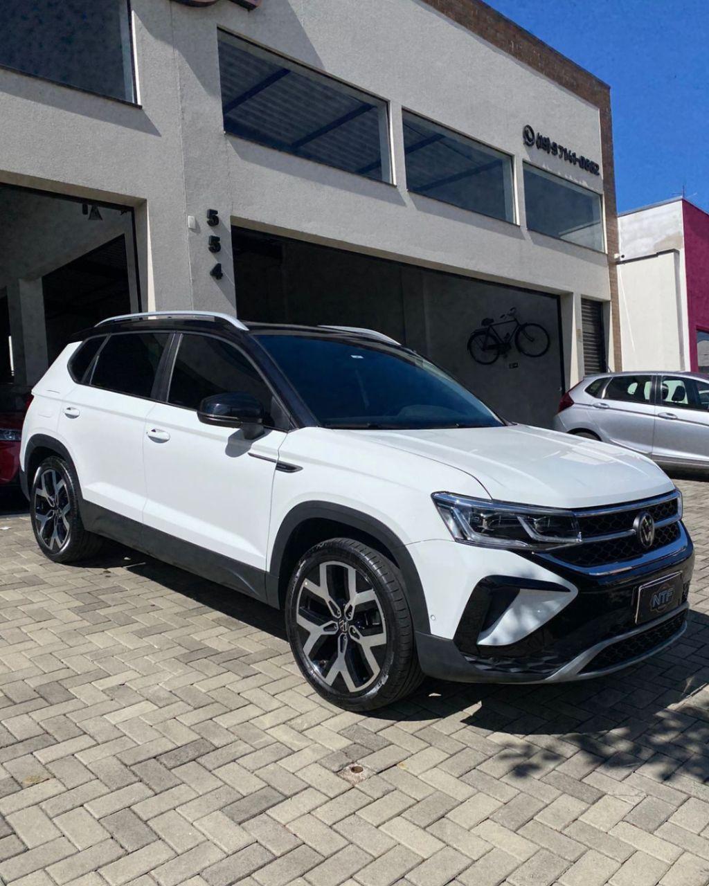 VOLKSWAGEN Taos - Foto