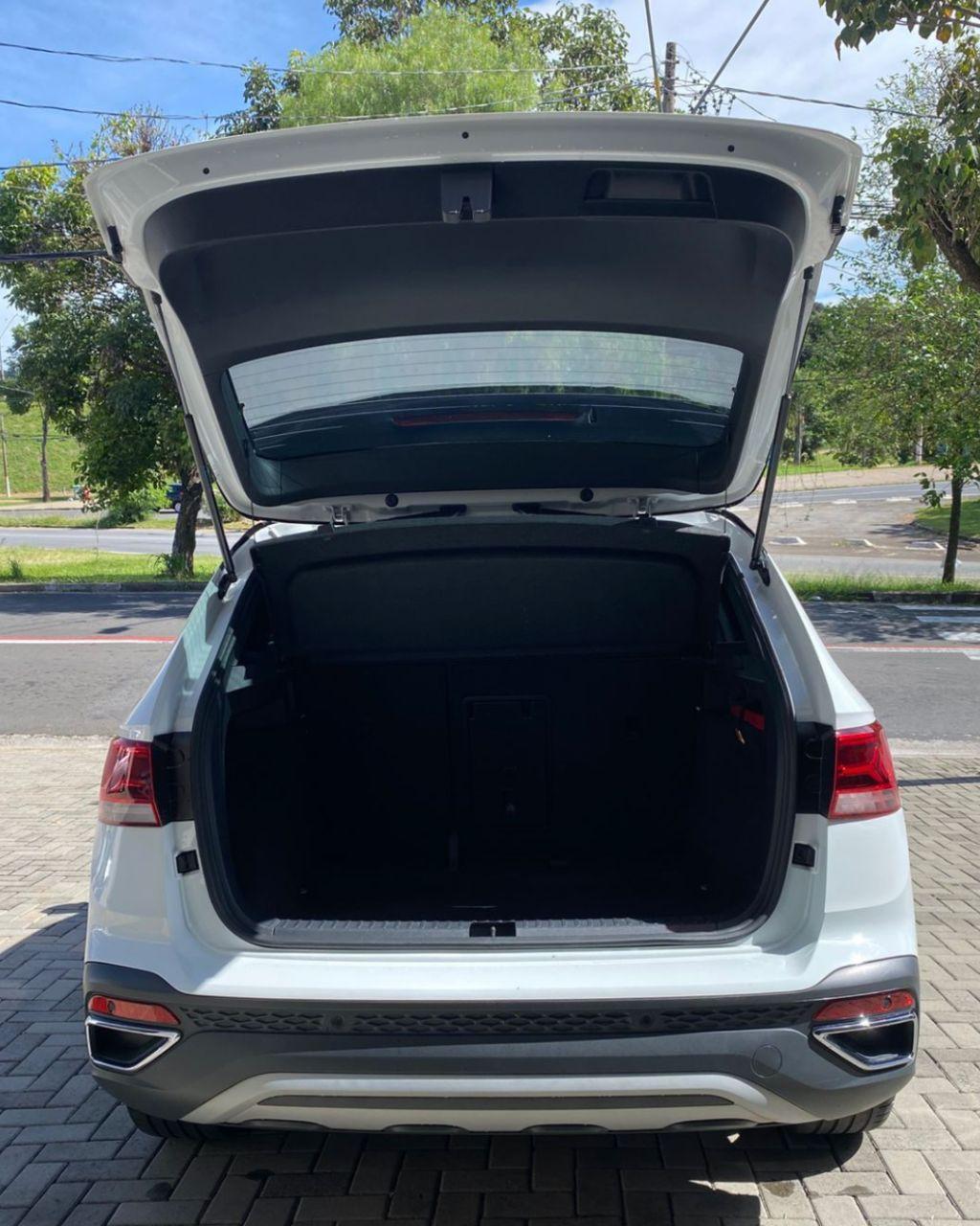 VOLKSWAGEN Taos - Foto